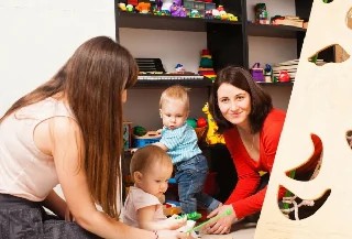 Curso Online Auxiliar de Creche